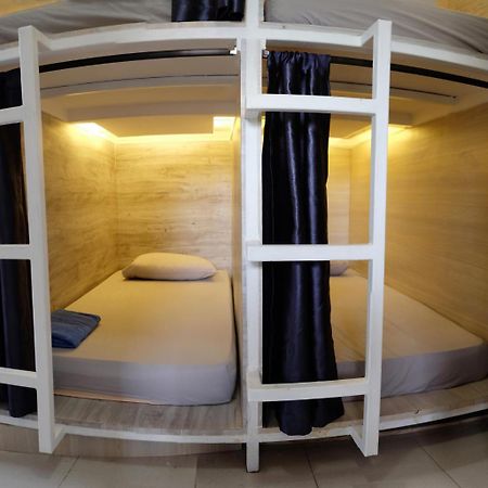 The Attic Bed & Breakfast Bandung Kültér fotó